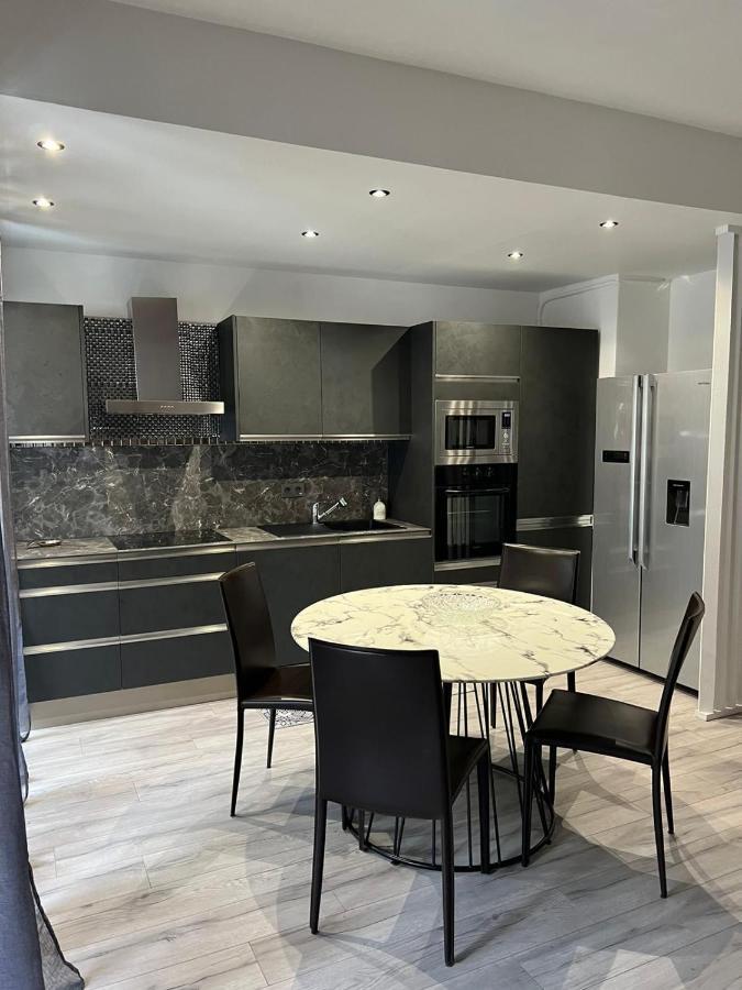 Gorgeous 2 Bedrooms Holiday Apartement Ницца Экстерьер фото