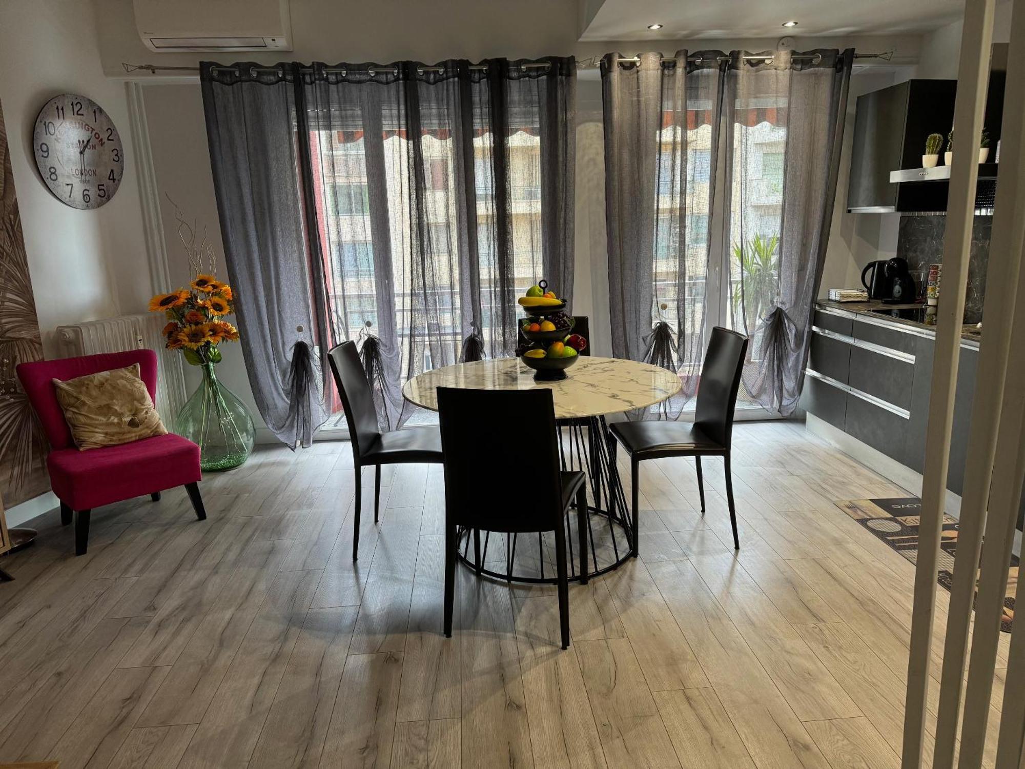 Gorgeous 2 Bedrooms Holiday Apartement Ницца Экстерьер фото